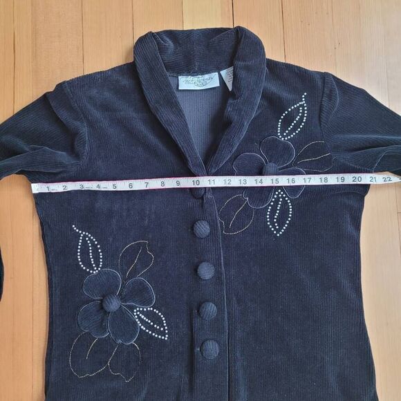 Vintage 80s black corduroy floral beaded embroidered blazer jacket button front - Picture 6 of 9